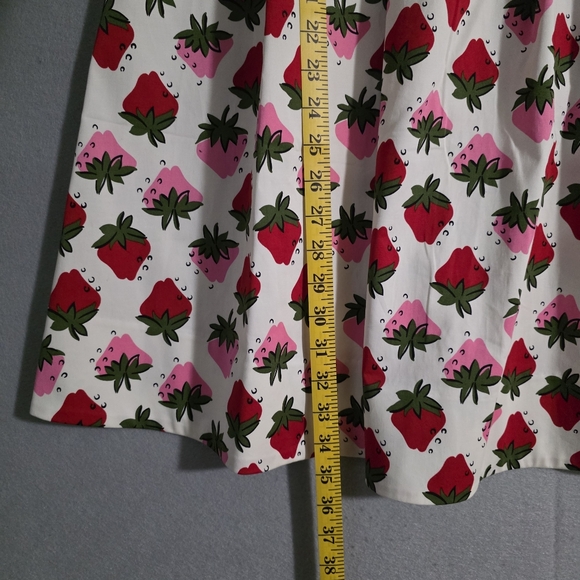 NWT Boden Womens Layla Cotton Sateen Ivory Strawberry Pop Skirt Size 6 - Picture 4 of 10